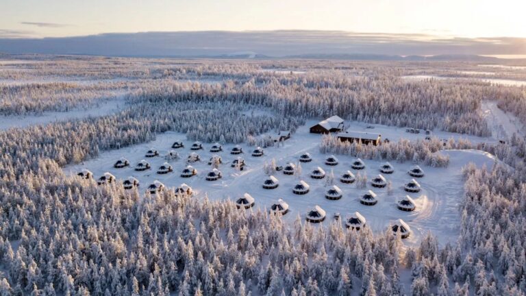 Event Travel Sterrebeek Groepsreis Lapland 2025 Northern Lights Village